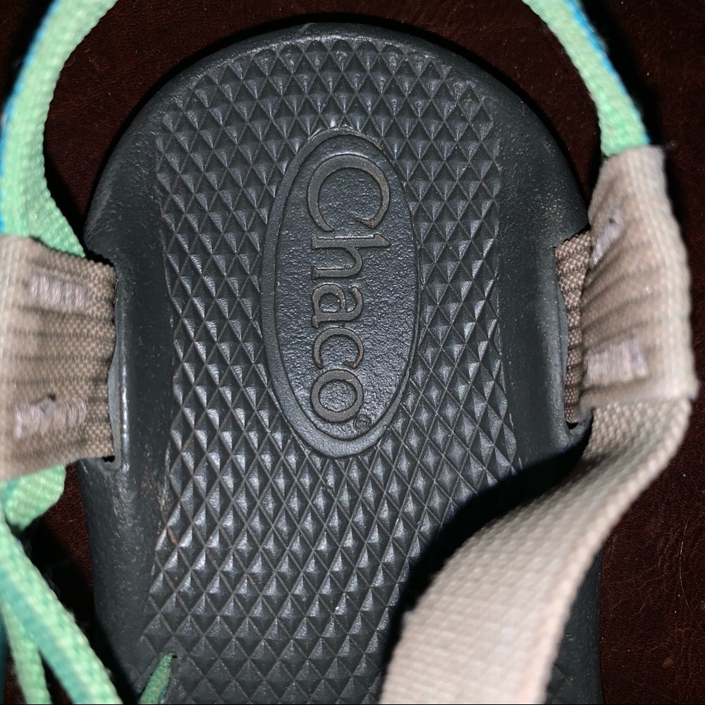 Green. Chaco. Sandals Kids Shoes Adjustable Size 3 - Picture 3 of 5